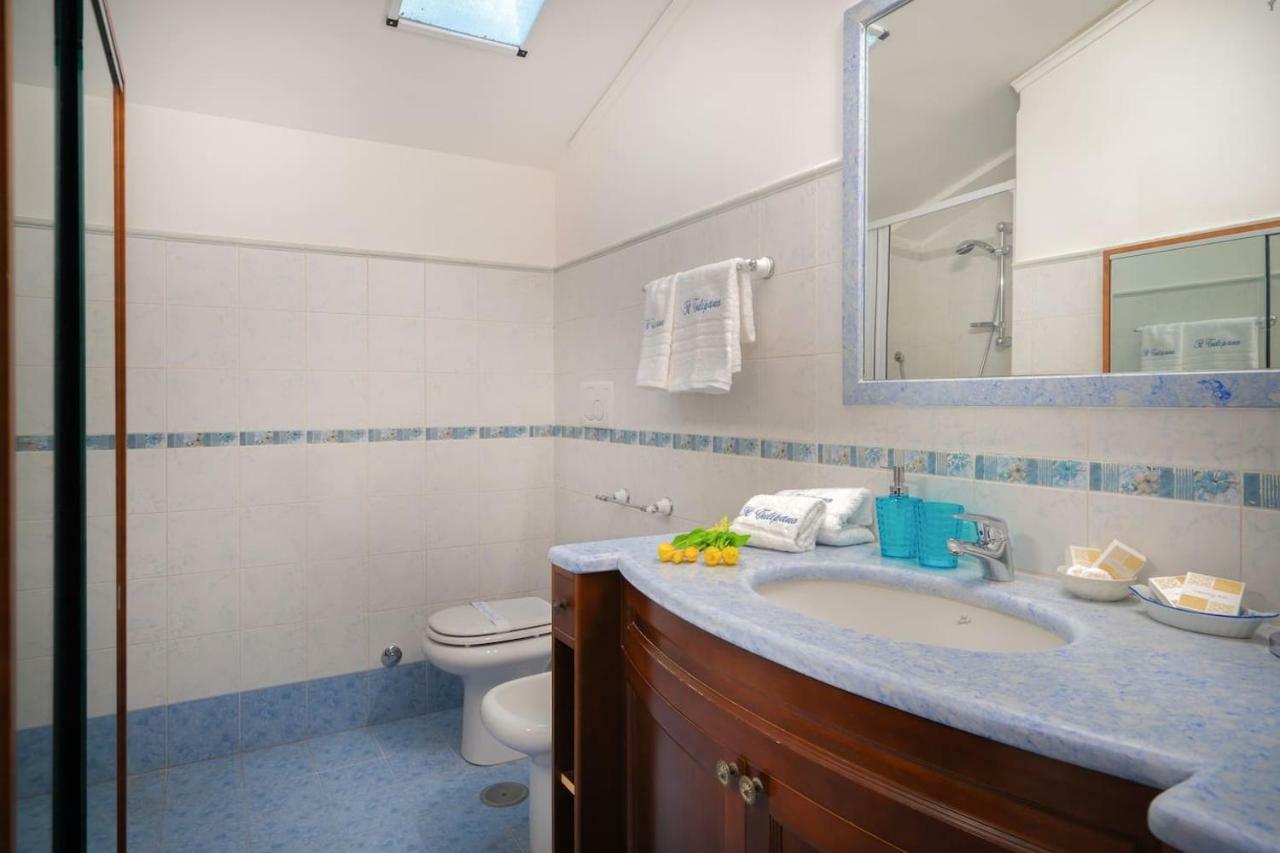 Il Tulipano - Appartamento Al Centro Di Vico Equense Exterior foto